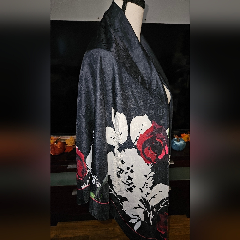 Floral Black Women's Scarf - Picture 2 of 5